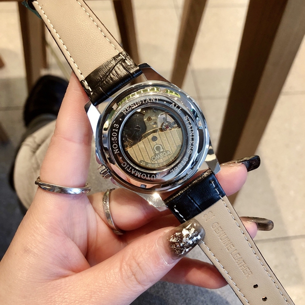 ブランド時計細部ディテール